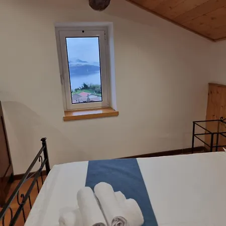 Casa Del Pozzo Lägenhet Vercana