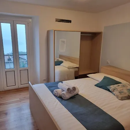 Lägenhet Casa Del Pozzo Vercana
