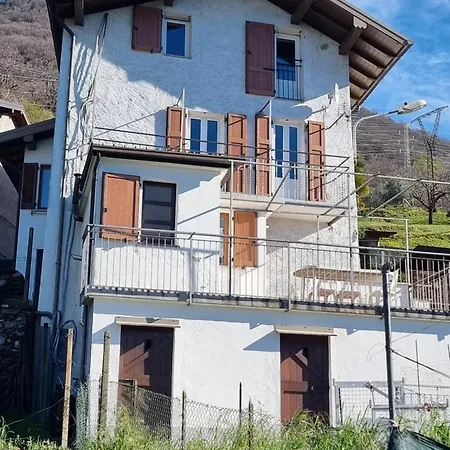Casa Del Pozzo Apartment Vercana