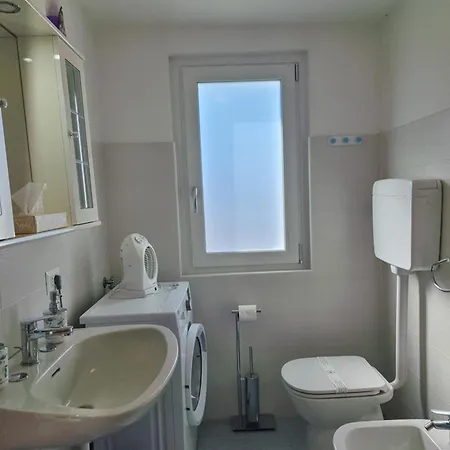 Lägenhet Casa Del Pozzo Vercana