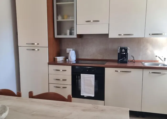Casa Del Pozzo * فيركانا